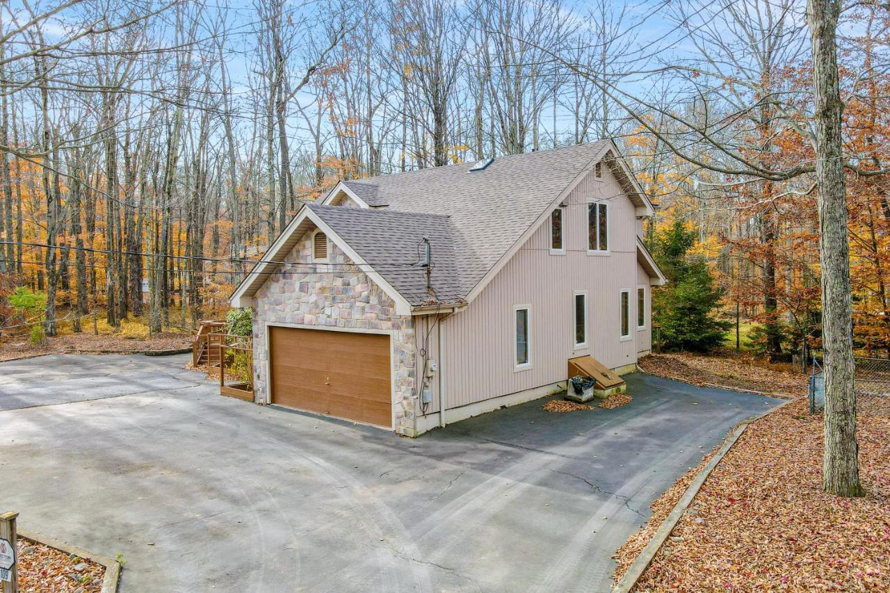 Friendship Lodge Pocono Lake Exterior photo