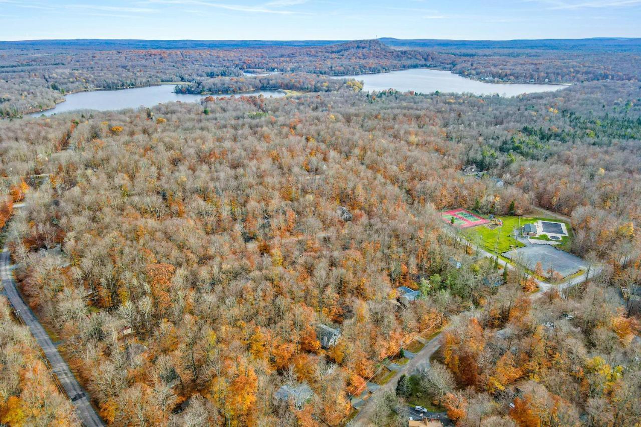 Friendship Lodge Pocono Lake Exterior photo